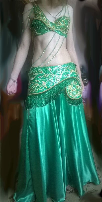 ������ \