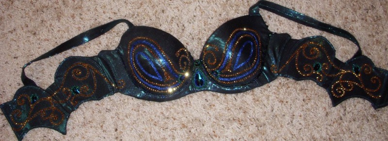 %D5%EE%F7%F3 %F1%F8%E8%F2%FC %EA%EE%F1%F2%FE%EC %EA%E0%EA %F3 Shahrazad .