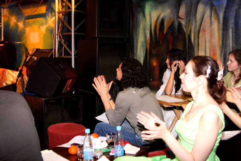 !����� - DIFERENTES! 26 ������ � 16-00