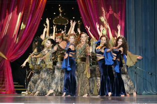 3-%E9 Oasis Festival %E2 %D1%E0%ED%EA%F2-%CF%E5%F2%E5%F0%E1%F3%F0%E3%E5 12-15 %EE%EA%F2%FF%E1%F0%FF